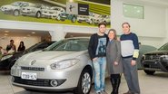 Daniel Rocha recebe carro em concessionária de São Paulo. - Samuel Chaves/S4 Photopress