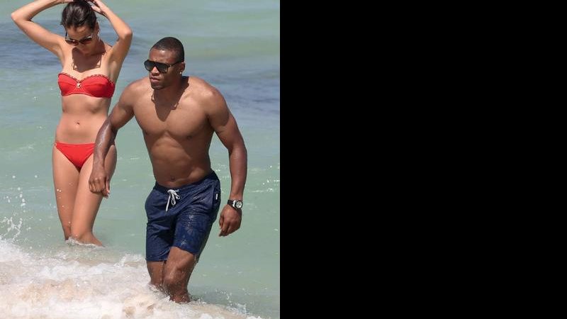 Júlio Baptista e Silvia Nistal em Miami. - The Grosby Group