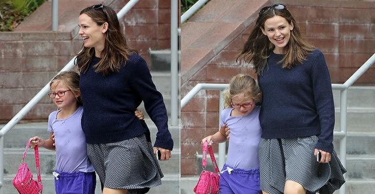 Jennifer Garner busca Violet na escola e exibe barriga de possível gravidez - The Grosby Group