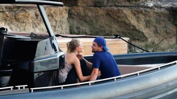 Leonardo Dicaprio com a nova eleita, Toni Garrn. - Splash News/AKM-GSI