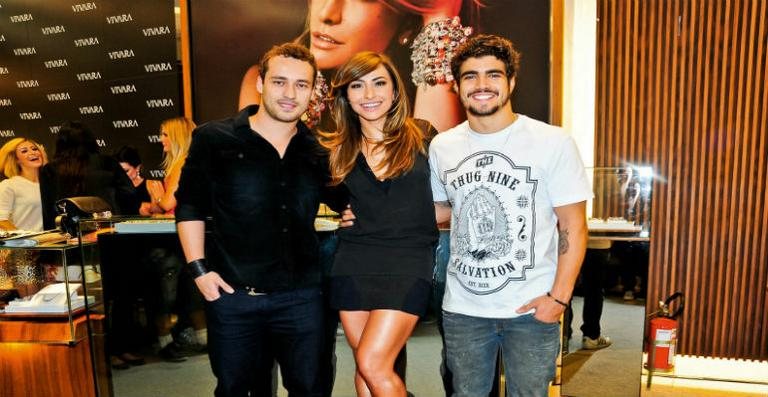 Rodrigo Andrade e Caio Castro conferem lançamento de coleção de joias da Vivara, em sofisticado
shopping de SP. - João Passos/Brasil Fotopress