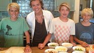 Harry Styles se diverte com os filhos da modelo Cindy Crawford - Reprodução/Instagram