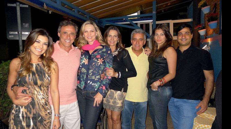 Amanda Françozo, Oscar Magrini, Adriana Colin, Patrícia Naves, Mauro Naves, Ana Claudia Viegas e Bruno Bomeny - Berenice Lamônica