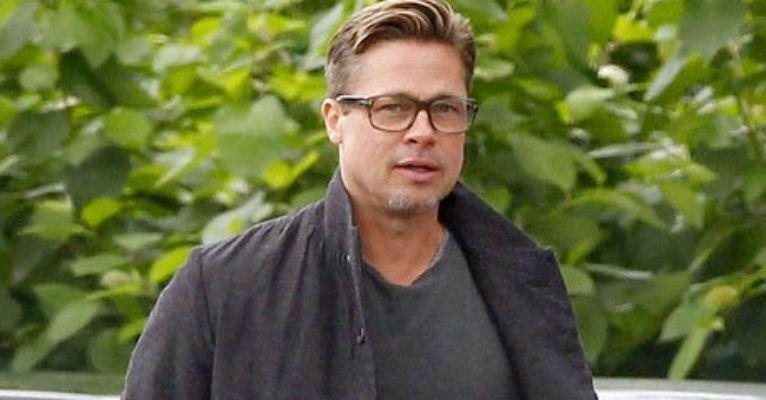 Brad Pitt exibe novo visual - Reprodução/US Magazine