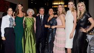 Patricia Lobaccaro, Izabel Goulart, Leona Forman, Carlos Alberto Parreira, Regina Casé, Luana Piovani,
Fabiana Semprebom e Fabiana Saba - Fernanda Calfat