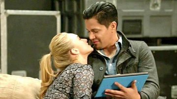 Hayden Panettiere e Jay Hernandez em cena - Reprodução