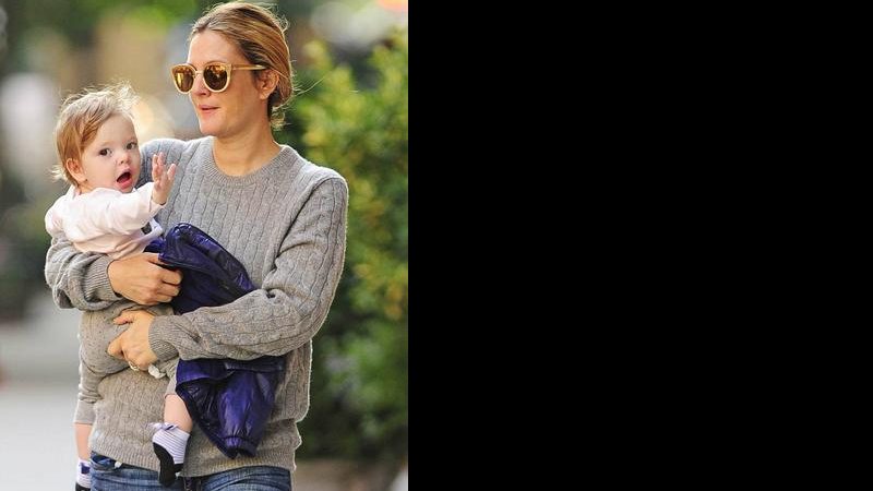 A mãe Drew Barrymore com Olive - Pacific Coast News/ Honopix