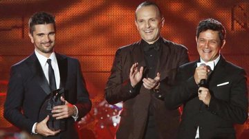 Miguel Bosé é homenageado com o prêmio Personalidade do Ano 2013 em Las Vegas - Mario Anzuoni/Reuters