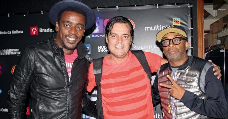 Seu Jorge e Filipe Camargo com Spike Lee em musical de Elis Regina no Rio - Fausto Neto