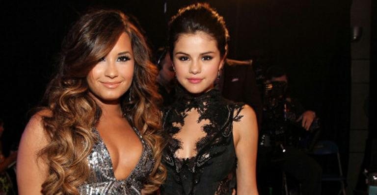 Selena Gomez ajudou Demi Lovato durante rehab - Getty Images