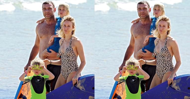 Naomi Watts retorna a Austrália para festas em família - AKM-GSI/AKM-GSI