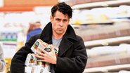 Colin Farrel faz compras em supermercado de Los Angeles - AKM-GSI/AKM-GSI