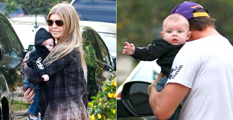 Fergie e Josh Duhamel passeiam com o filho, Axl - AKM-GSI/Splash