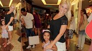 Samara Felippo vai a shopping do Rio com a filha Alícia - Rogério Fidalgo/ AgNews