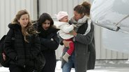 Gisele Bündchen e Tom Brady embarcam com os filhos no meio da neve - Grosby Group