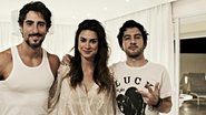 Thaila Ayala e Marcos Mion participam de clipe da banda Aliados - Juliana Salles/Divulgação