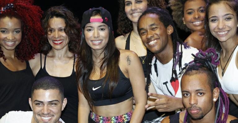 Anitta em ensaio para seu DVD - Graça Paes/Foto Rio News