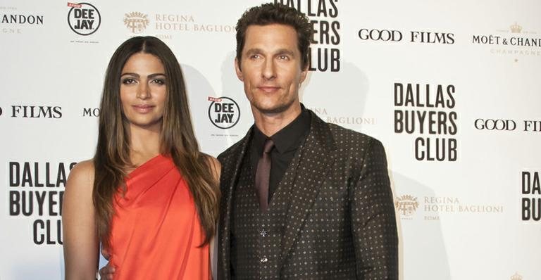 Camila Alves e Matthew McConaughey - AKM-GSI / AKM-GSI