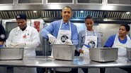 Obama e sua caçula preparam burritos para moradores de rua em Washington - Jonathan Ernst/ Reuters