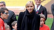 Princesa Charlene é admirada por crianças - Oliver Arigo/ Reuters