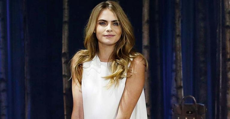 Cara Delevingne esbanja charme em LFW - Olivia Harris/ Reuters