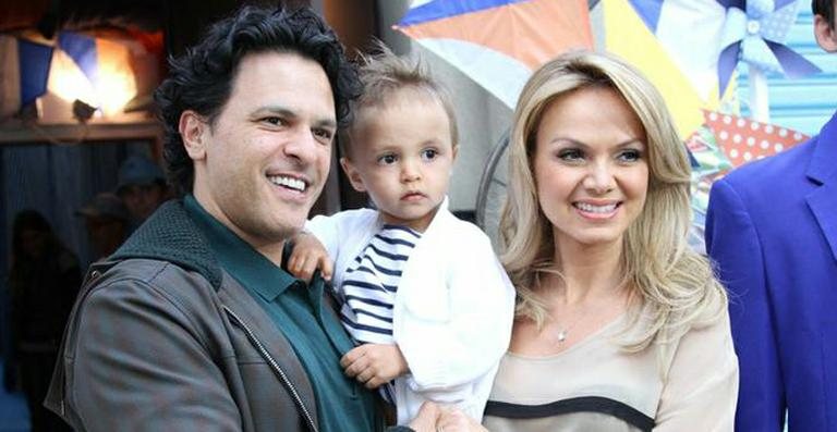 Eliana com o filho, Arthur, e o ex-marido, João Marcelo Bôscoli - Thiago Duran e Leo Franco/ AgNews