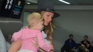 Gisele Bündchen desembarca com a filha no colo em São Paulo - Caio Duran e Thiago Duran/AgNews