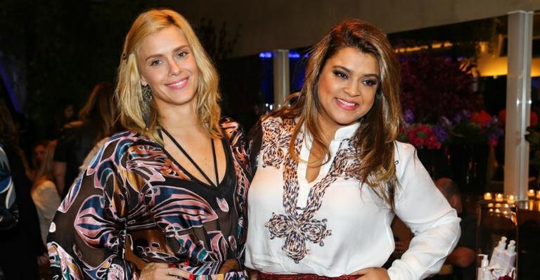 Carolina Dieckmann e famosos curtem show de Preta Gil em lançamento de produtos - Manuela Scarpa / Foto Rio News