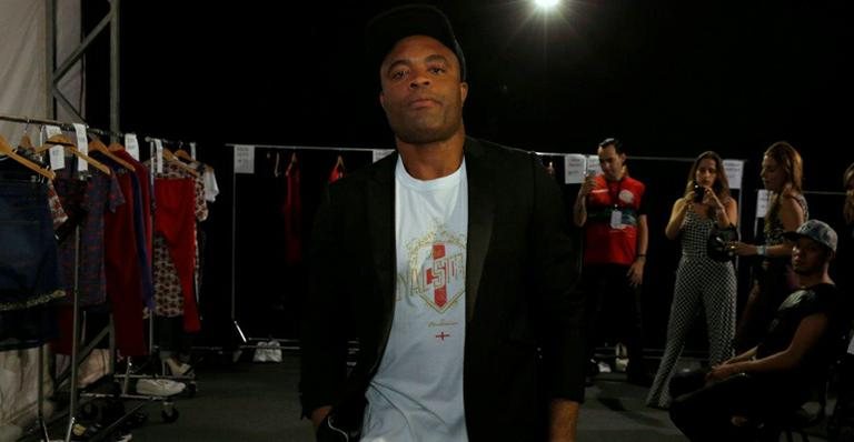 Anderson Silva estreia como modelo na Fashion Rio - AgNews