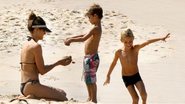 Fernanda Lima com os filhos - -