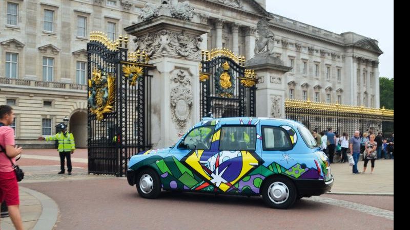 Carro personalizado de Romero Britto - Gustavo Rampini