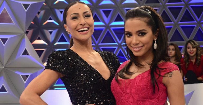 Sabrina Sato e Anitta na estreia do 'Programa da Sabrina' - Antônio Chahestian/Record