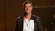 Robin Thicke canta música para voltar com Paula Patton no Billboard Awards - Getty Images