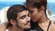 Camilla Camargo e Caio Castro no filme Travessia - Divulgação