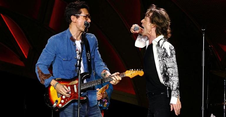 Mick Jagger divide o palco com John Mayer durante show na Itália - AKM-GSI/Splash