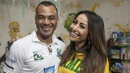 Sabrina Sato encontra Cafu e joga bola com crianças carentes - Edu Moraes/Record