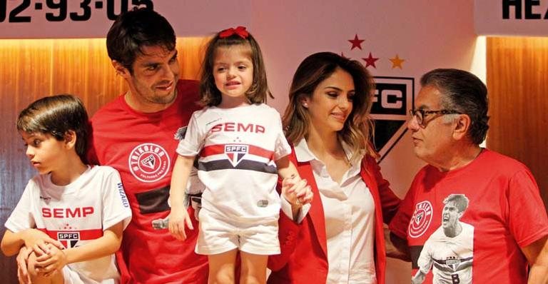 Kaká e a família - Leandro Martins/Futura Press