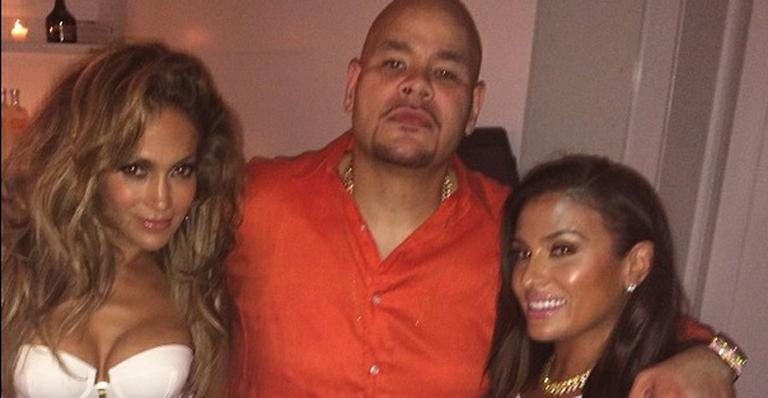 De top, Jennifer Lopez comemora 45 anos ao lado de amigos como o rapper Fat Joe - Reprodução Instagram