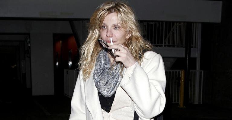 Courtney Love admite ter gasto US$ 27 milhões - AKM-GSI/Splash