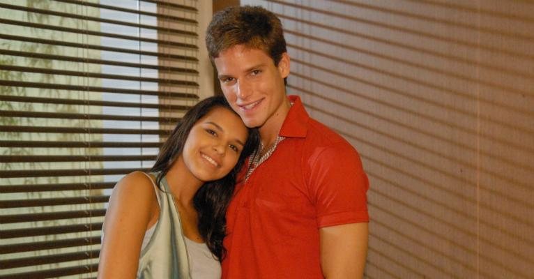 Mariana Rios e Jonatas Faro em Malhação 2009 - Thiago Prado Neris/TV Globo