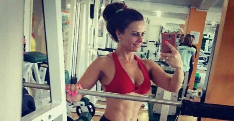 Viviane Araújo mostra corpão na academia e ganha elogios - Instagram/Reprodução