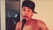 Sem camisa, Neymar solta a voz e canta funk de Nego do Borel - Instagram/Reprodução