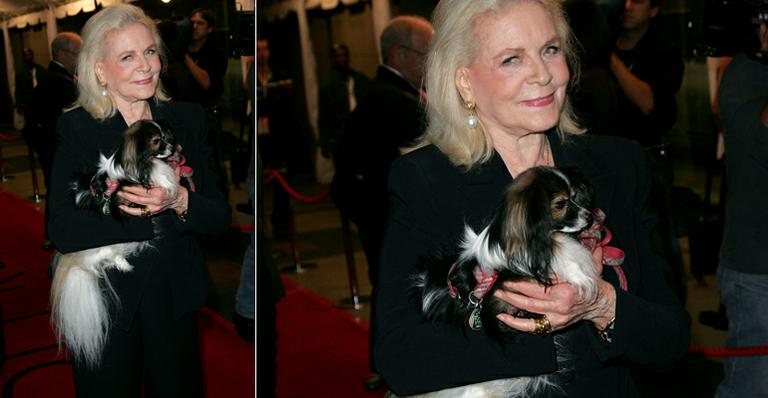 Lauren Bacall com a cadela Sophie - Getty Images