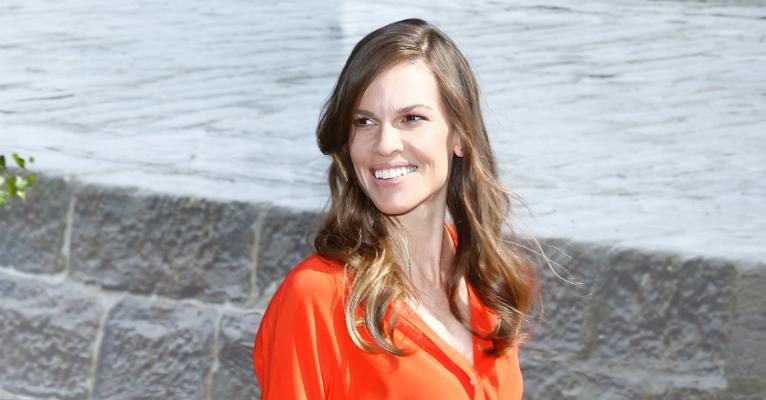 Hilary Swank vive portadora de E.L.A em novo filme - Getty Images