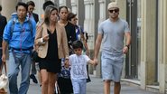 Felipe Massa passeia com a família em Milão, na Itália - AKM-GSI/Splash