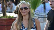 Paris Hilton - Splash News/AKM-GSI / AKM-GSI