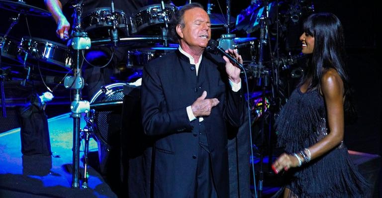 Julio Iglesias faz primeiro show da turnê de sua despedida em São Paulo - Manuela Scarpa/Photo Rio News