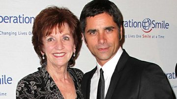 John Stamos e a mãe, Loretta Phillips Stamos - Getty Images