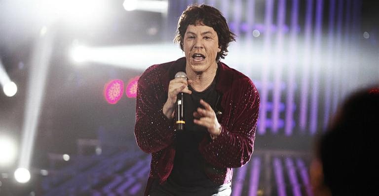 Christian Chávez se transforma em Mick Jagger - Roberto Nemanis/SBT