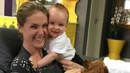 Filho de Ana Hickmann aparece brincando com os cachorros - Instagram/Reprodução